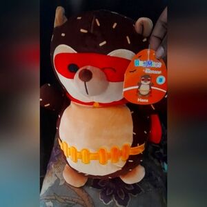Hans Hug Mee Superhero Squishmallow Halloween squad 2023 collectors item